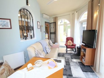 48580_charming_3_bedroom_detached_villa_with_space_for_a_pool_260924144846_img_4377