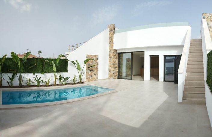 Image No.1-3 Bed Villa for sale