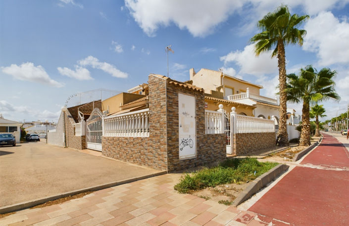 Image No.1-Maison de ville de 3 chambres à vendre à Los Alcázares