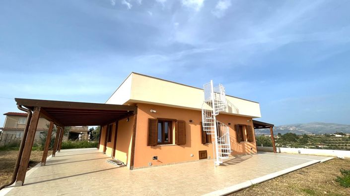 Image No.1-4 Bed Villa for sale