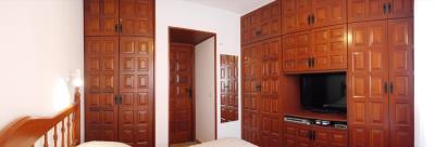 Bedroom-with-Fitted-wardrobes