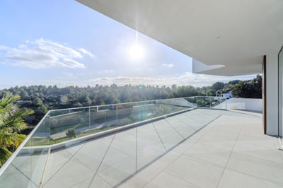 LIVING ROOM BALCONY 1.jpg