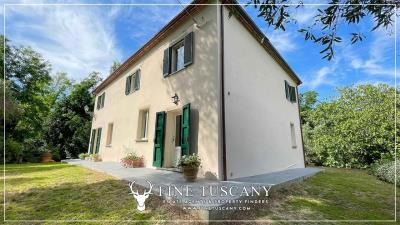 Villa-for-sale-in-Crespina-Pisa-Tuscany-Italy-5