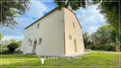 Villa-for-sale-in-Crespina-Pisa-Tuscany-Italy-8
