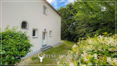 Villa-for-sale-in-Crespina-Pisa-Tuscany-Italy-10