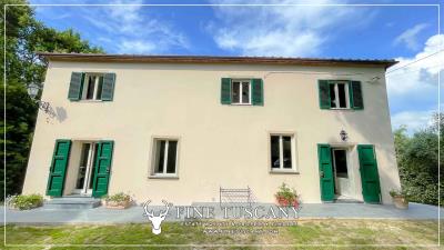 Villa-for-sale-in-Crespina-Pisa-Tuscany-Italy-13