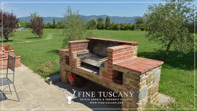 Villa-for-sale-in-Manciano-Castiglion-Fiorentino-Arezzo-Tuscany-Italy-17