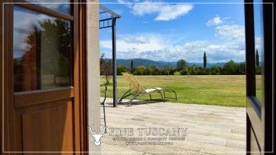 Villa-for-sale-in-Manciano-Castiglion-Fiorentino-Arezzo-Tuscany-Italy-23