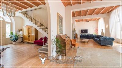 Luxury-Equestrian-Property-with-Helipad-for-sale-in-Florence-Tuscany-Italy-10