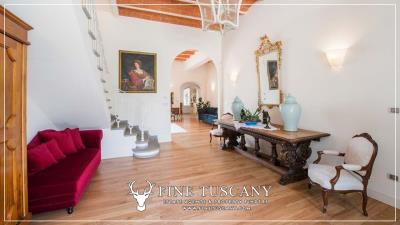 Luxury-Equestrian-Property-with-Helipad-for-sale-in-Florence-Tuscany-Italy-9