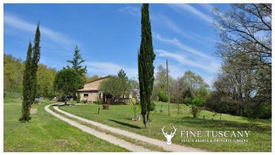 Stone-House-for-sale-in-Tuscany-Italy-14