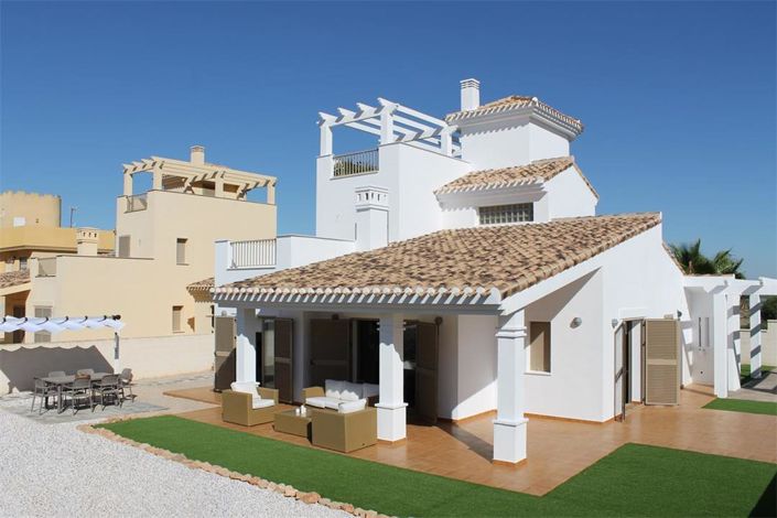 Image No.1-4 Bed Villa for sale