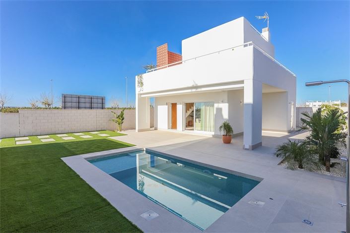 Image No.1-3 Bed Villa for sale