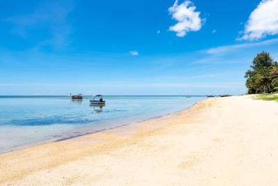 Koh-Samui-Beachfront-Residence-31