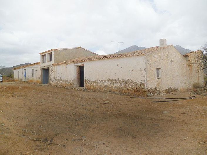 Image No.1-4 Bed Cortijo for sale