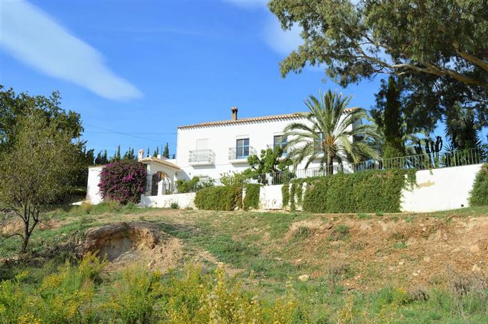 Image No.1-8 Bed Cortijo for sale