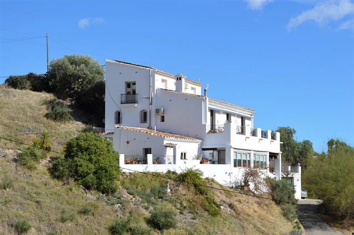 Image No.1-4 Bed Cortijo for sale