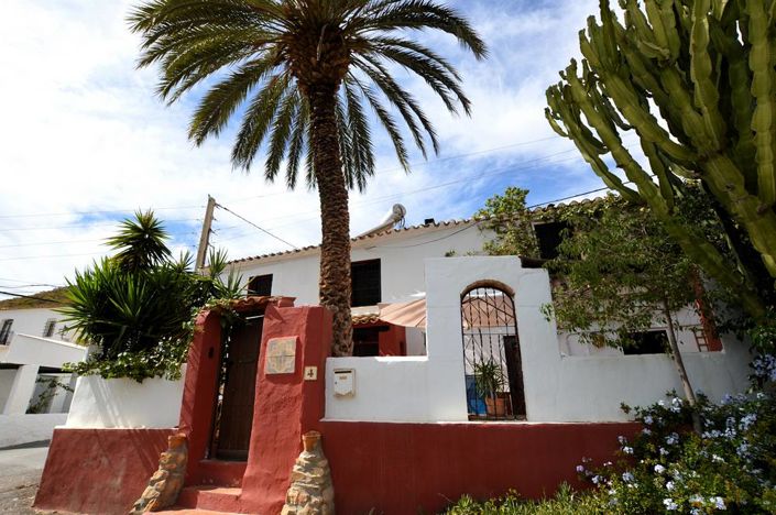 Image No.1-4 Bed Cortijo for sale