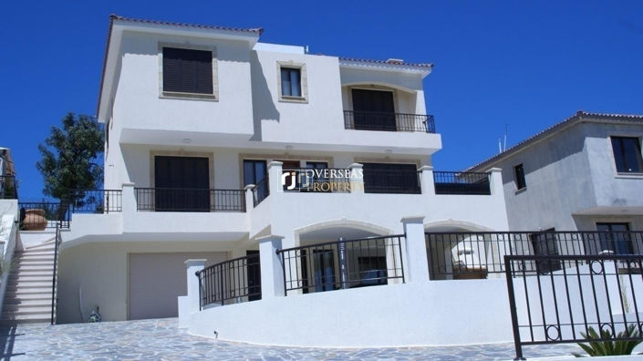 Image No.1-4 Bed Villa for sale