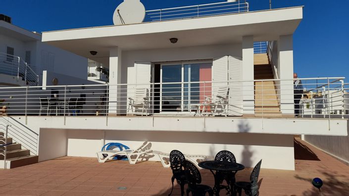 Image No.1-3 Bed Villa for sale