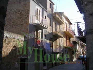 1 - Cianciana, Townhouse