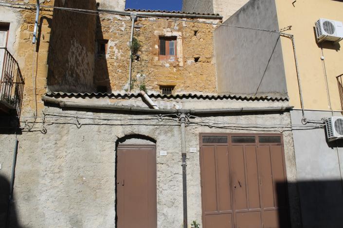 Image No.1-Maison de ville de 3 chambres à vendre à Cianciana