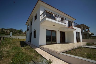 Detached Villa For Sale  in  Eptagoneia