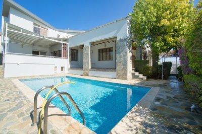 Detached Villa For Sale  in  Ayios Athanasios