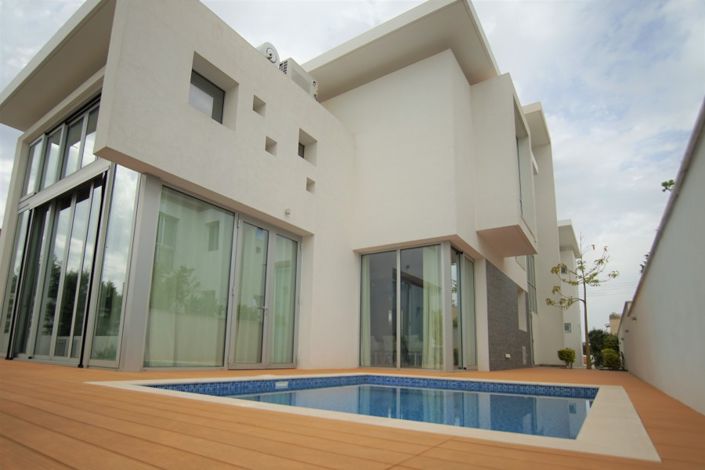 Image No.1-5 Bed Villa for sale