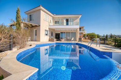 Detached Villa For Sale  in  Chloraka