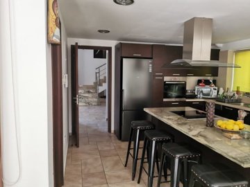 Detached Villa For Sale  in  Ayios Athanasios