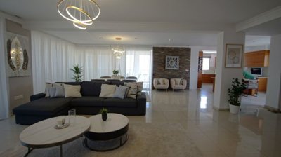 Penthouse For Sale  in  Agia Fyla