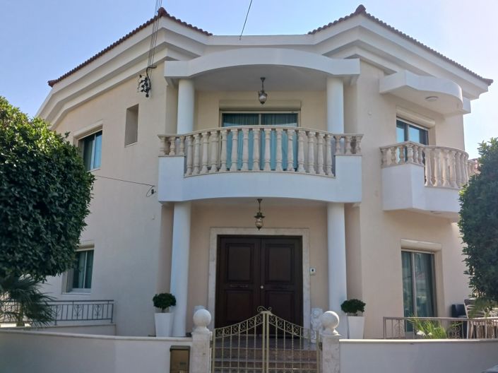 Image No.1-5 Bed Villa for sale