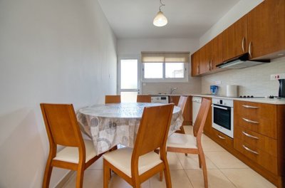 Apartment For Sale  in  Chloraka