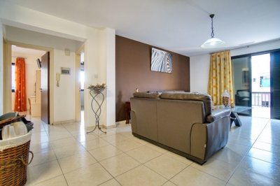 Apartment For Sale  in  Paphos Town