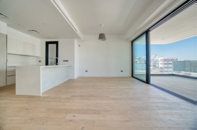 Penthouse For Sale  in  Neapolis