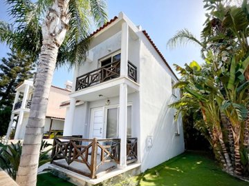 Detached Villa For Sale  in  Select Location