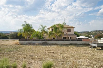 Detached Villa For Sale  in  Paramytha