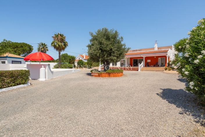 Image No.1-5 Bed Villa for sale