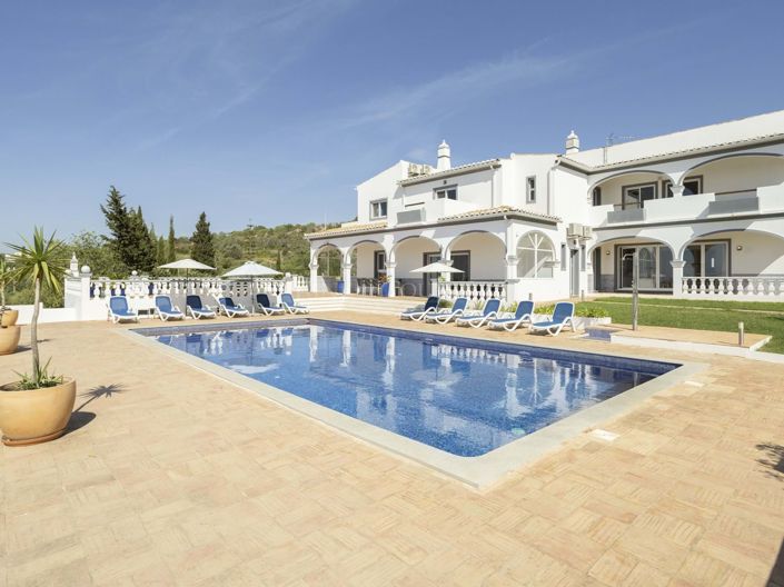 Image No.1-6 Bed Villa for sale