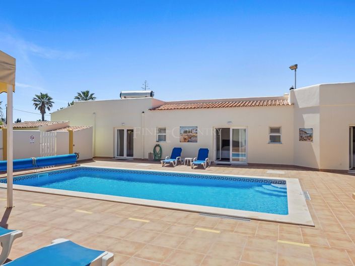 Image No.1-3 Bed Villa for sale