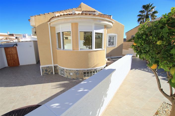 Image No.1-5 Bed Villa for sale