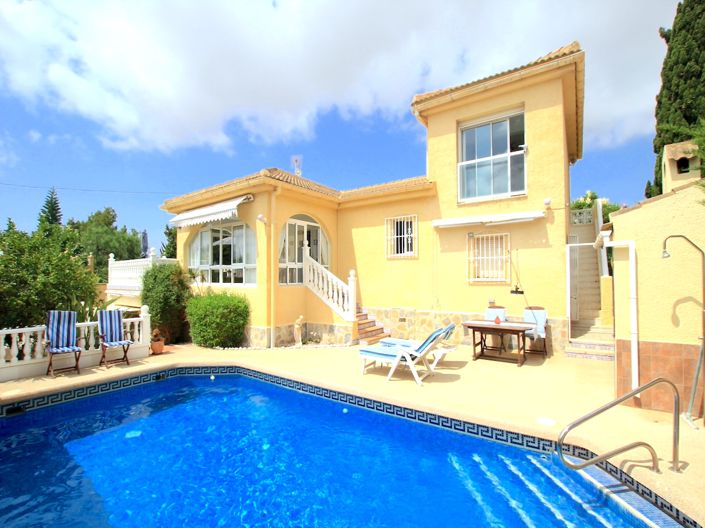 Image No.1-3 Bed Villa for sale