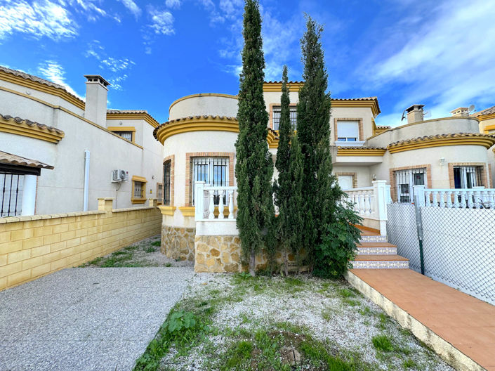 Image No.1-3 Bed Villa for sale