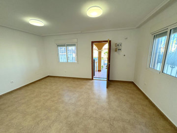 48739spacious2bedroomvillawithgreatoutdoorspa