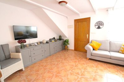 48769fabulous2bedroomgardenapartmentresmontem