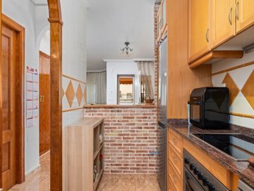 48783stylish3bedroomdetachedvillainelraso2201