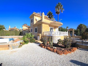 48821exceptionallyspaciousdetachedvilla800sqm