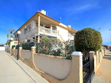 48843wonderful2bedtopfloorapartmentinlaregia2