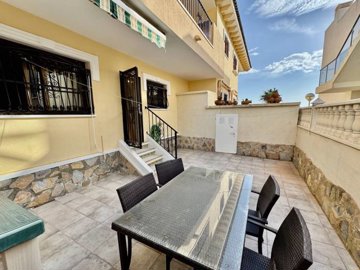 48847spacious2bedroomgardenapartmentwithpoolv